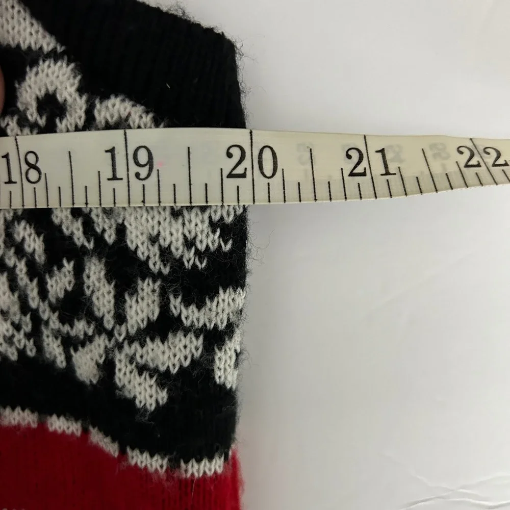 Nikki Women's M Geometric Fair Isle Ugly Christmas Sweater Vest Black‎ Red White